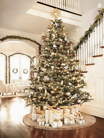 Holiday Decor: How To Decorate Without Losing Your Design Style